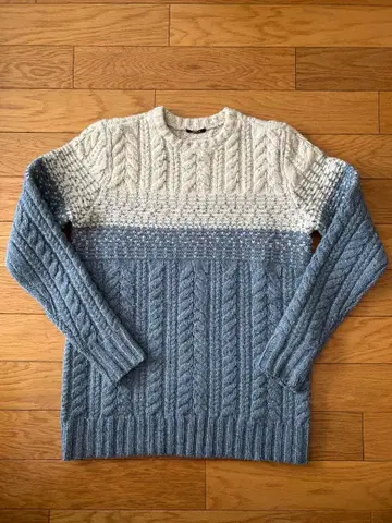 DENHAM 케이블 니트 스웨터 화이트/블루