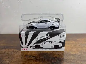 MINI GT LIBERTY WALK NISSAN GT-R 1/64