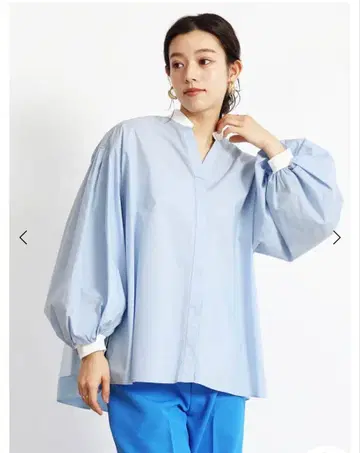 Grandtable 벌룬 슬리브 셔츠 라이트 블루