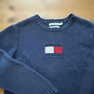 TOMMYHILFIGER 네이비 컬러 니트