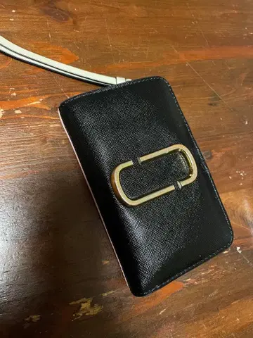 타임세일 마크 제이콥스 이단 접이식 지갑