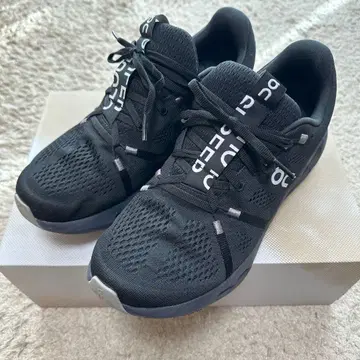 On 클라우드서퍼 블랙 27.5cm