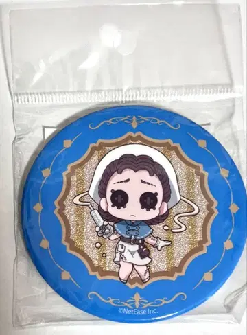 Identity V 클리어 캔 배지