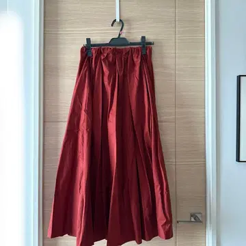 ebure 레드 롱 스커트