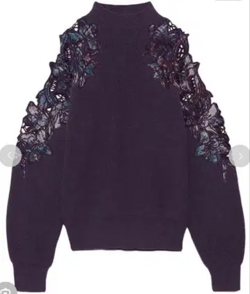 새상품*미사용*택 포함 FRAY I.D 자수 하이넥 니트 풀오버