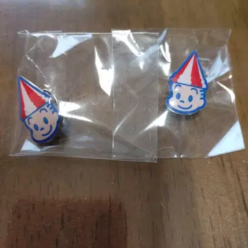 턴 마크 보야 핀 배지 2개