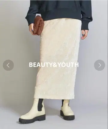 [ 새상품급 ] BEAUTY&YOUTH 벨로아 플리츠 백 슬릿 롱 스커트