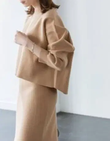 MINA 크롭 니트 풀오버