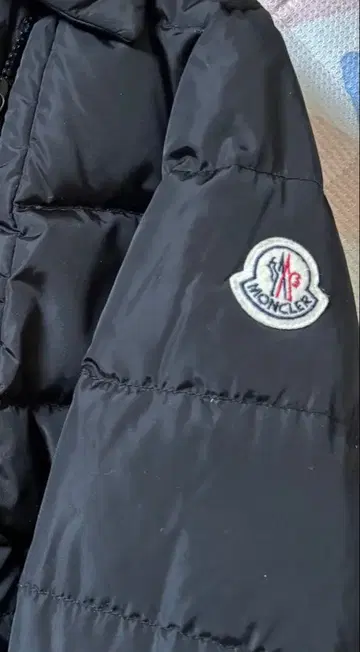 MONCLER 블랙 다운 자켓