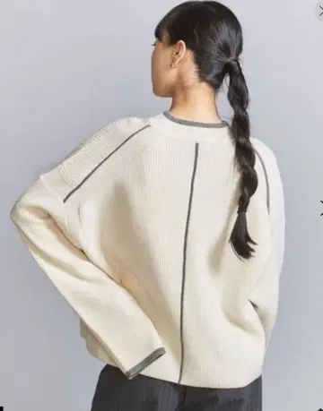 뷰티&유스 네프 컬러 라인 크루넥 니트 풀오버