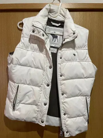 아바크롬비 & 피치 다운 베스트 화이트 사이즈 M