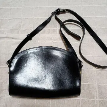 A.P.C. 블랙 가죽 숄더백