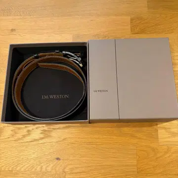 J.M. Weston 블랙 가죽 벨트