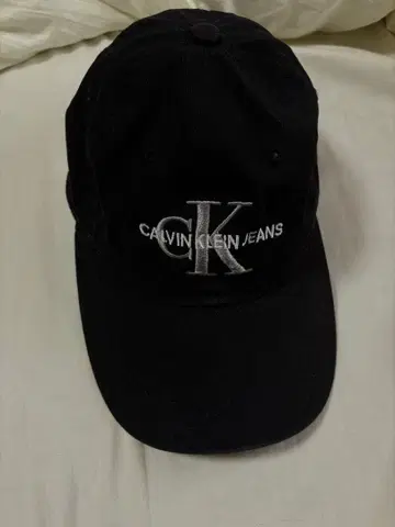Calvin Klein Jeans 블랙 캡