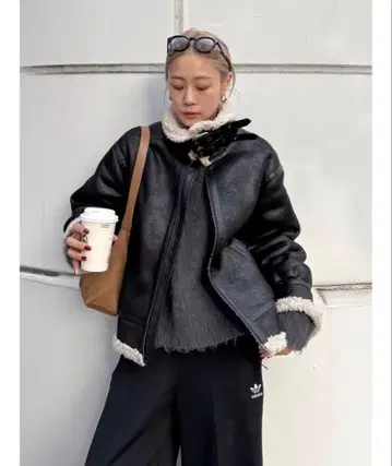 [ Ungrid 페이크 무스탕 보아 블루종 ]