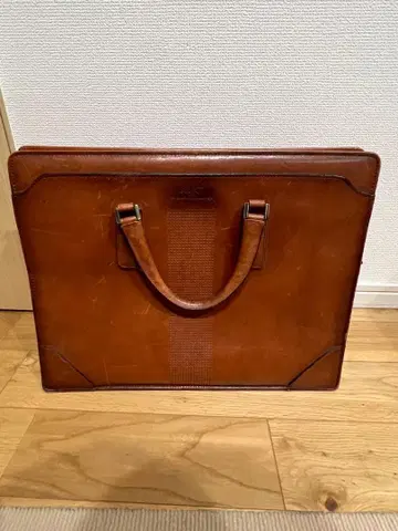 SELECT 1991 브라운 가죽 비즈니스 백 열쇠 포함