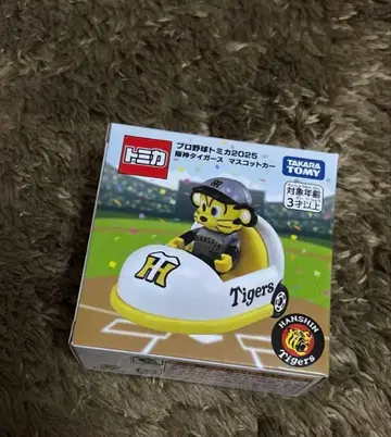 미개봉 새상품 프로야구 토미카 2025 한신 타이거즈 마스코트카 우승