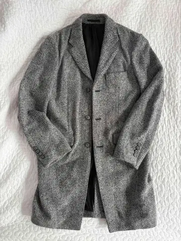 투모로우랜드 체스터 코트