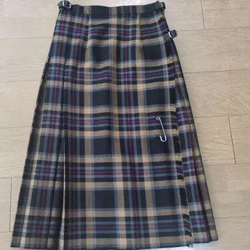 새상품급 빔즈 별주 오닐 오브 더블린 체크 플리츠 롱 스커트