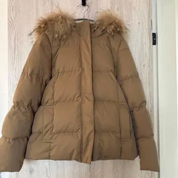 정가 33000엔 뷰티 앤 유스 S 다운 자켓