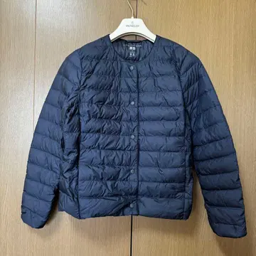 유니클로 울트라 라이트 다운 여성용 노카라 수납 봉투 포함 네이비 S