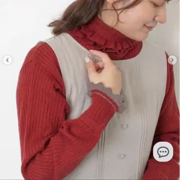 Samansa Mos2 소매 배색 스캘럽 터틀 니트 레드 베이지