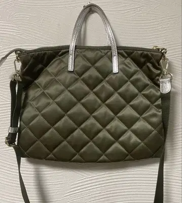 russet 올리브 새틴 퀼트 숄더백 무료배송!