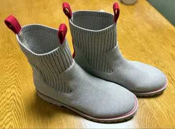 VIVAIA [Flora] 라운드토 발수 가공 러그 밑창 앵클부츠