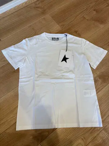 [정품 미사용 택 포함 새상품] GOLDEN GOOSE STAR T셔츠