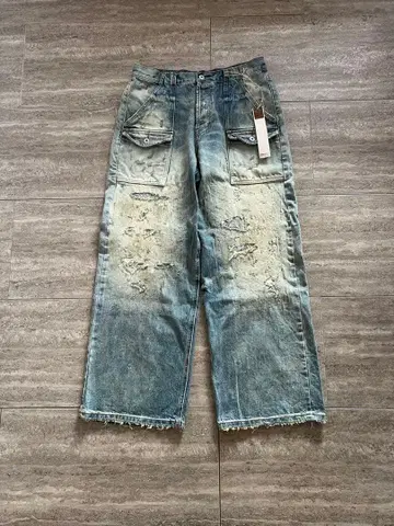 NO/FAITH STUDIOS JAPANESE WORKERS CUT