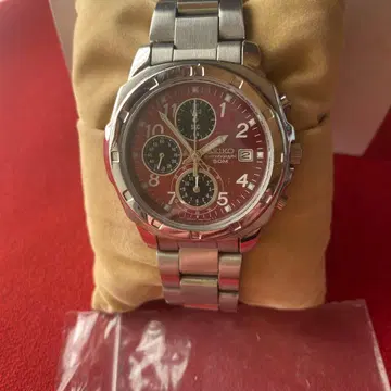 세이코 크로노그래프 손목시계 레드