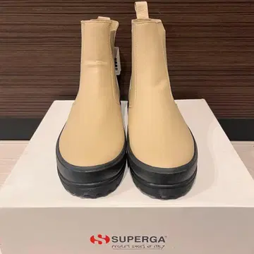 새상품 SUPERGA x Tomorrowland 베이지 사이드 고어 부츠