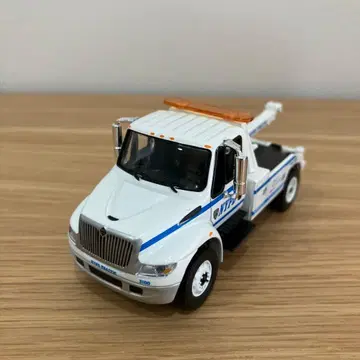 GREENLIGHT DURASTAR 4400 NYPD 1/64