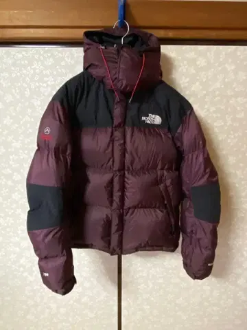 NORTH FACE 바르톨로 다운 자켓 700필 L 사이즈