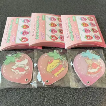 산리오 커스텀 아크릴 참 이치고