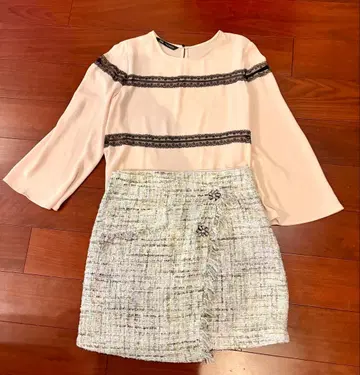 ZARA 블라우스와 스커트를 세트로!
