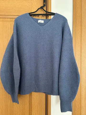 IENA V넥 벌룬 소매 니트