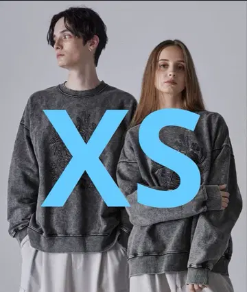 CLEL 자수 맨투맨 차콜 그레이 XS