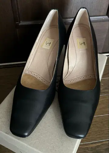 ing 블랙 스퀘어 플레인 펌프스 6cm 23.5 일본제