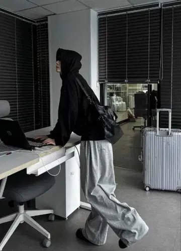 빅 블랙 숄더백