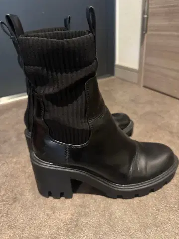 ZARA 사이드 고어 부츠 36