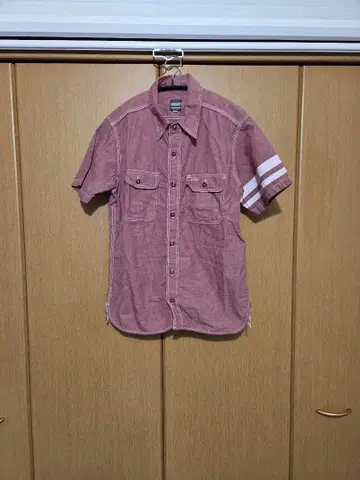 빨간색 스트라이프 반팔 셔츠 면 100%