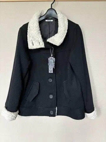새상품 블랙 플리스 옷깃 자켓