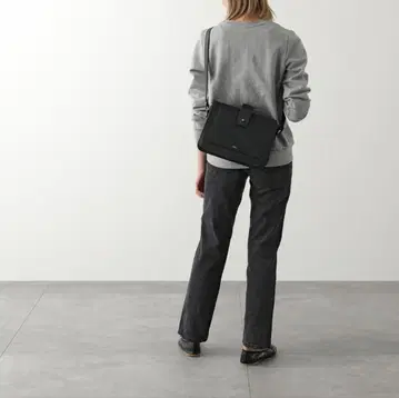 A.P.C. SAC ALBANE 블랙 숄더백 크로스 바디