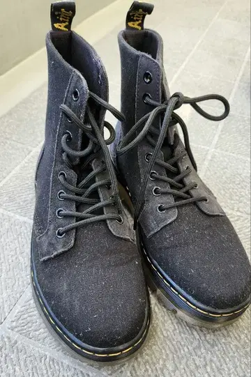 닥터마틴 블랙 캔버스 부츠 24.0cm