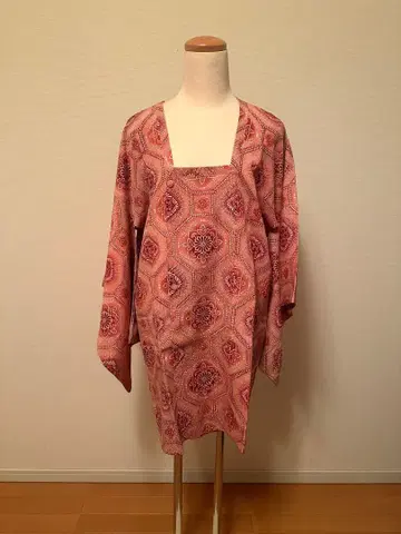 핑크 계열 기하학 패턴 도행