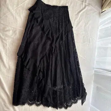 그레이스 콘티넨탈 블랙 레이스 프릴 롱 스커트