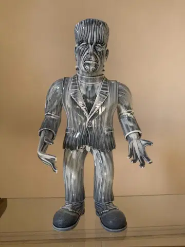 우동켄슈타인 블랙 화이트 마블 성형 30cm