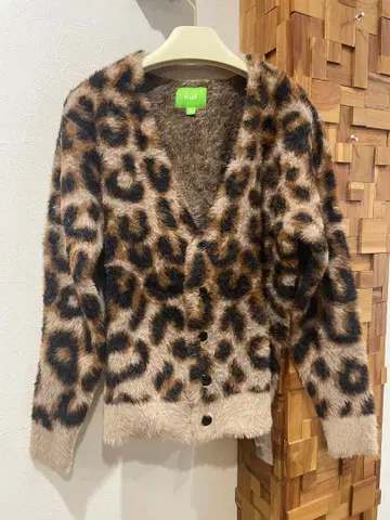 HUF 레오파드 무늬 가디건 S
