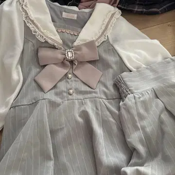 리즈리사 LIZLISA 세일러 카라 셋업 그레이 양산형 지뢰계